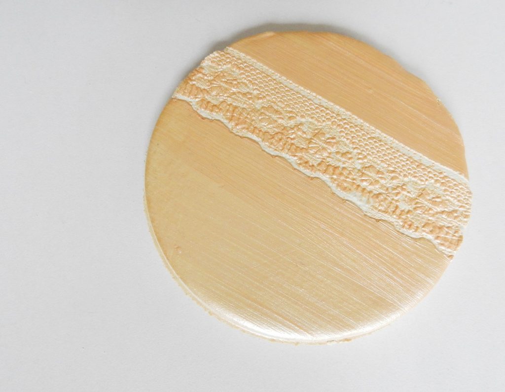 coupelle dentelle à bijoux