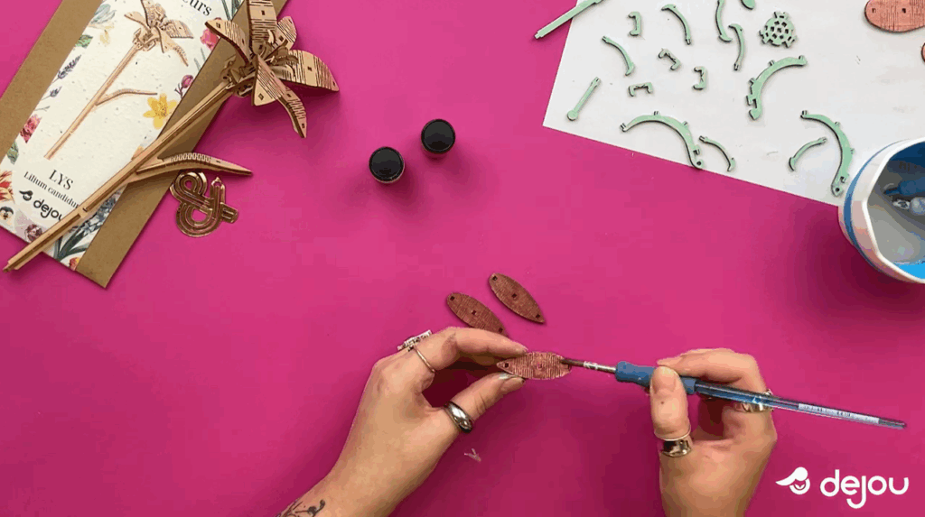 Customisation fleur en bois