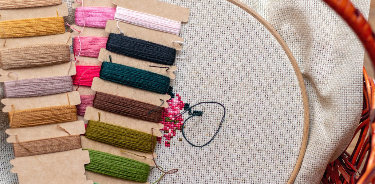 Point de croix : vos premiers pas dans l'univers de la broderie